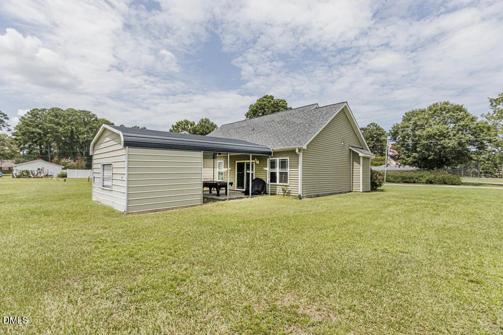 4324 Bristlecone Drive Ayden, NC 28513