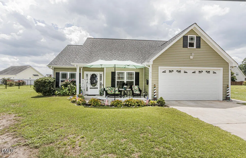 4324 Bristlecone Drive Ayden, NC 28513