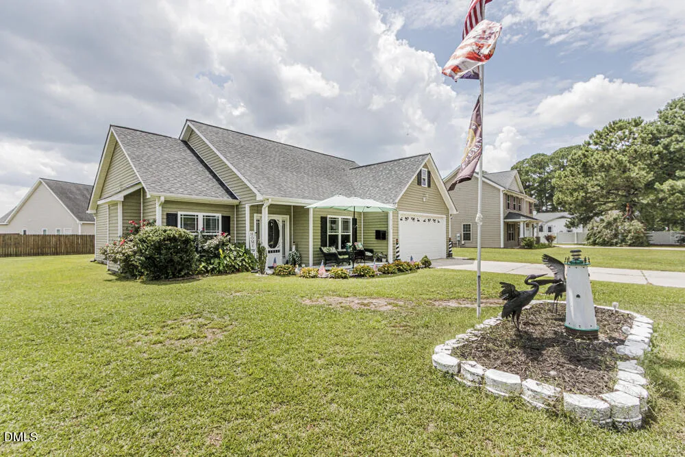 4324 Bristlecone Drive Ayden, NC 28513