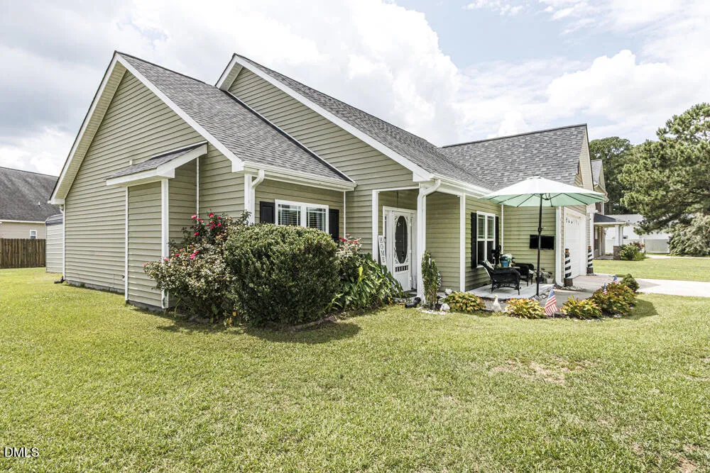4324 Bristlecone Drive Ayden, NC 28513
