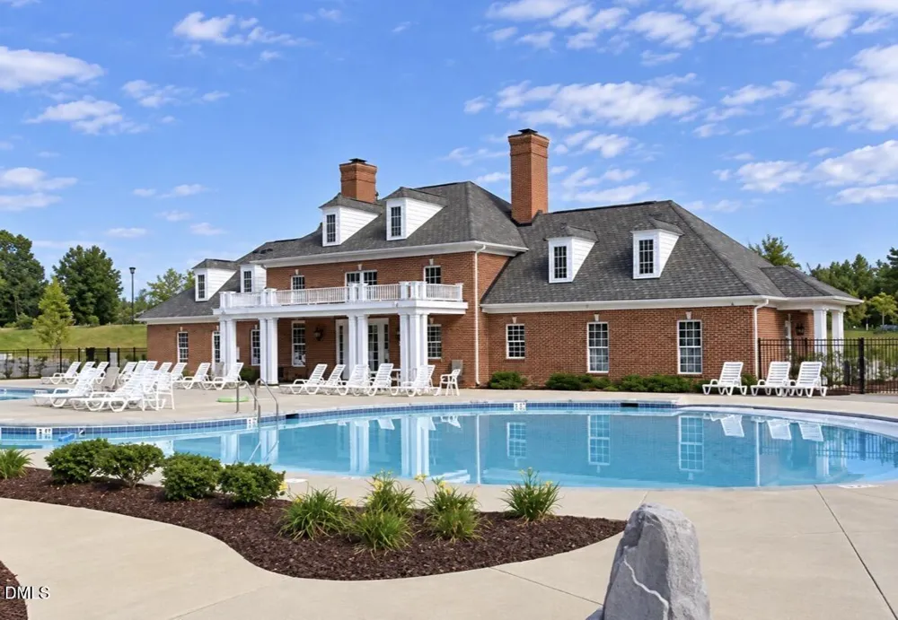 25 Summit Point Youngsville, NC 27596