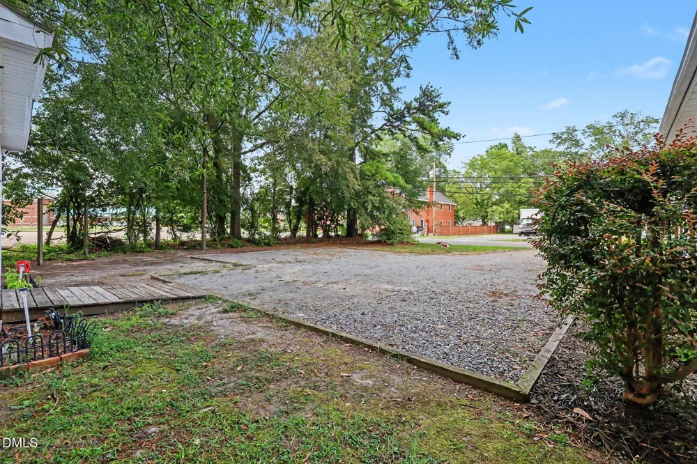 511 Raiford Street Selma, NC 27576