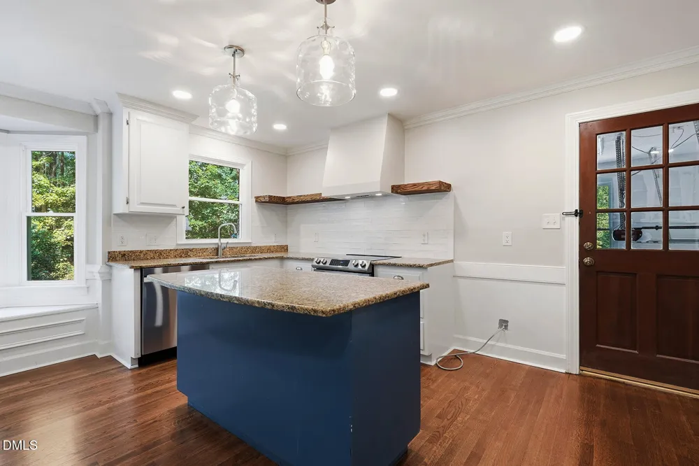 9712 Astor Court Cary, NC 27518