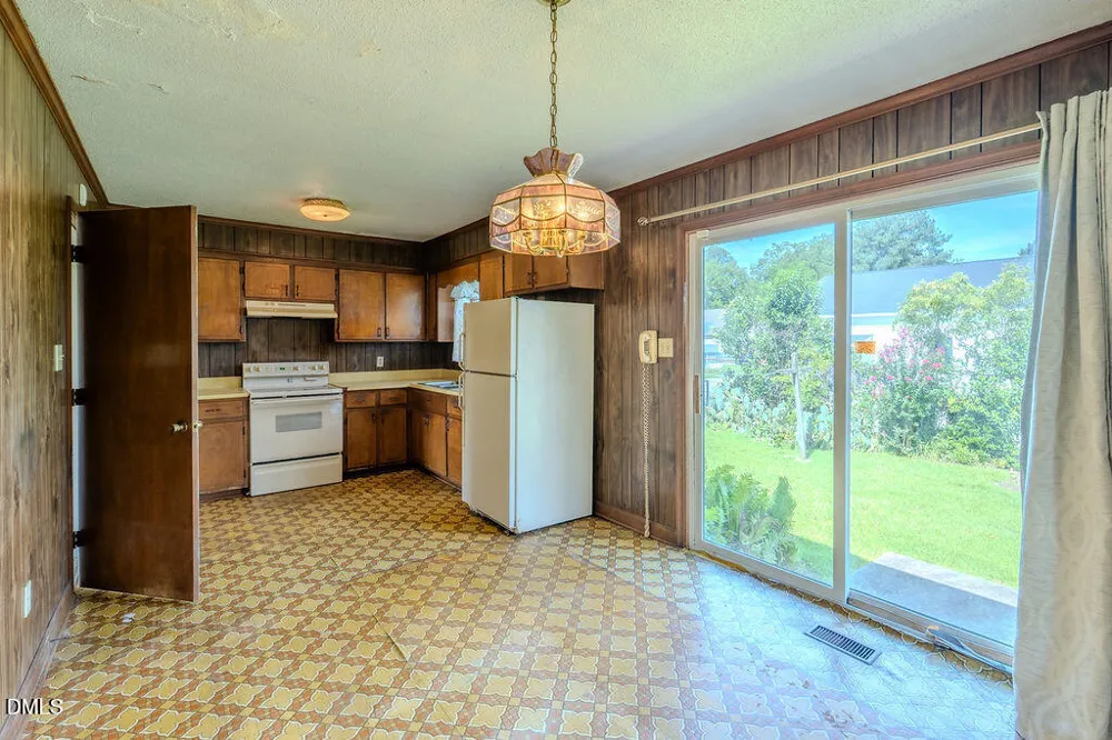306 S Brevard Street Selma, NC 27576