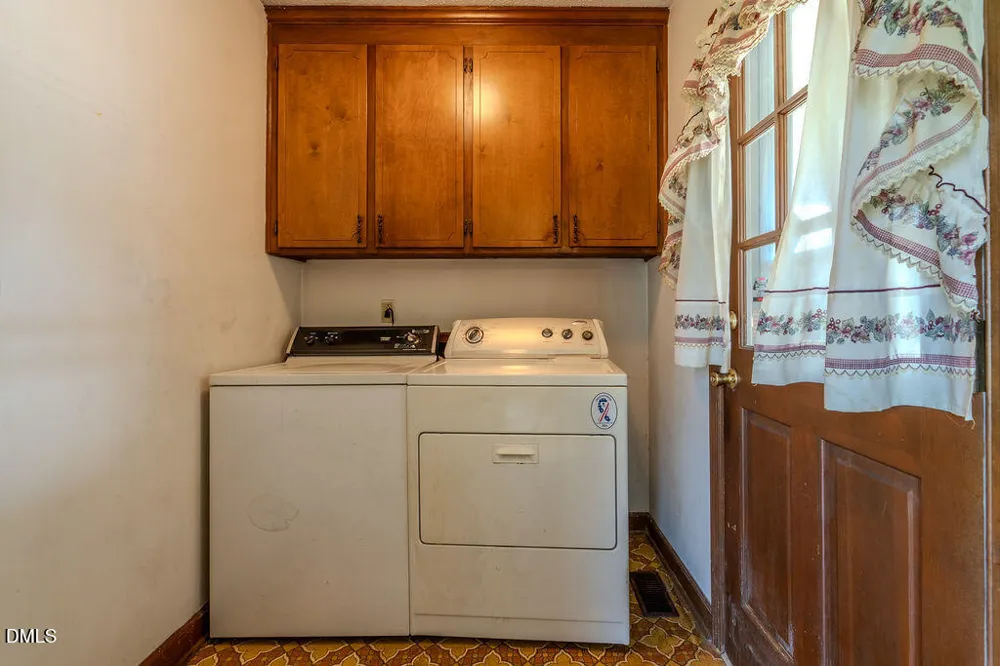 306 S Brevard Street Selma, NC 27576