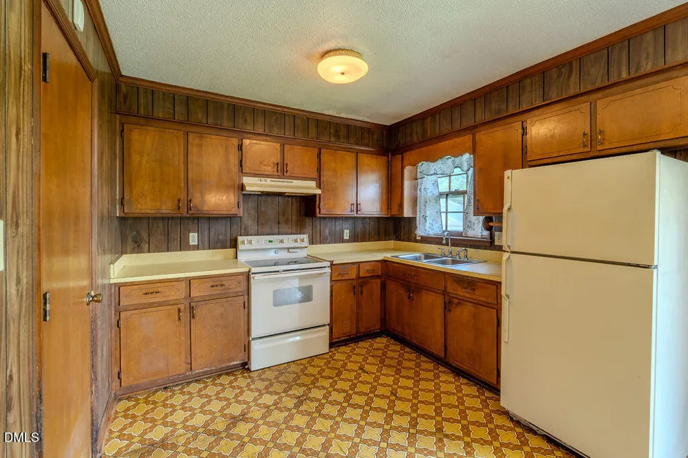 306 S Brevard Street Selma, NC 27576