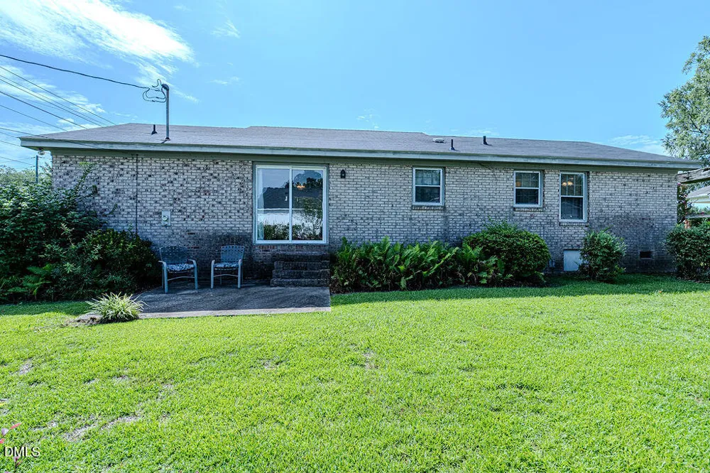 306 S Brevard Street Selma, NC 27576