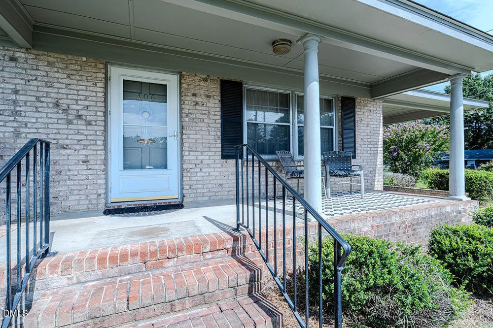 306 S Brevard Street Selma, NC 27576