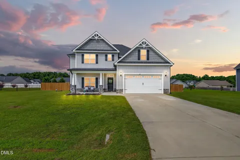 109 Castaway Court