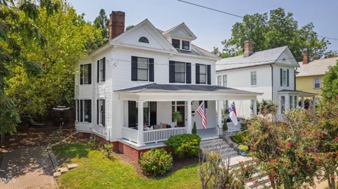 320 E Jones Street