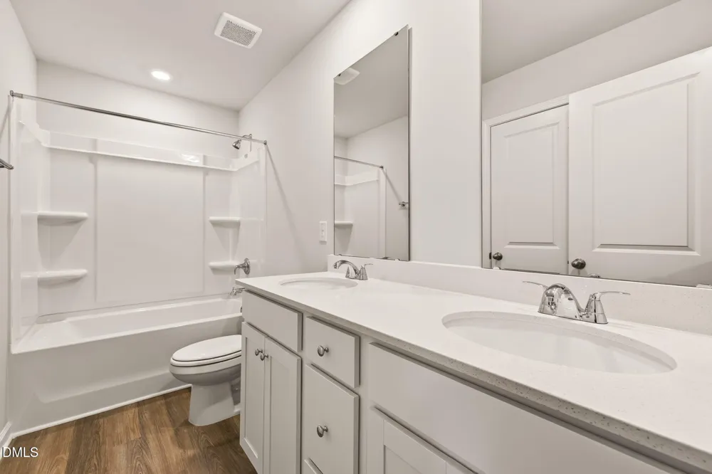 410 Barrington Key Zebulon, NC 27597