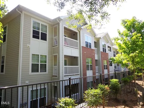 3722 Burt Drive #104
