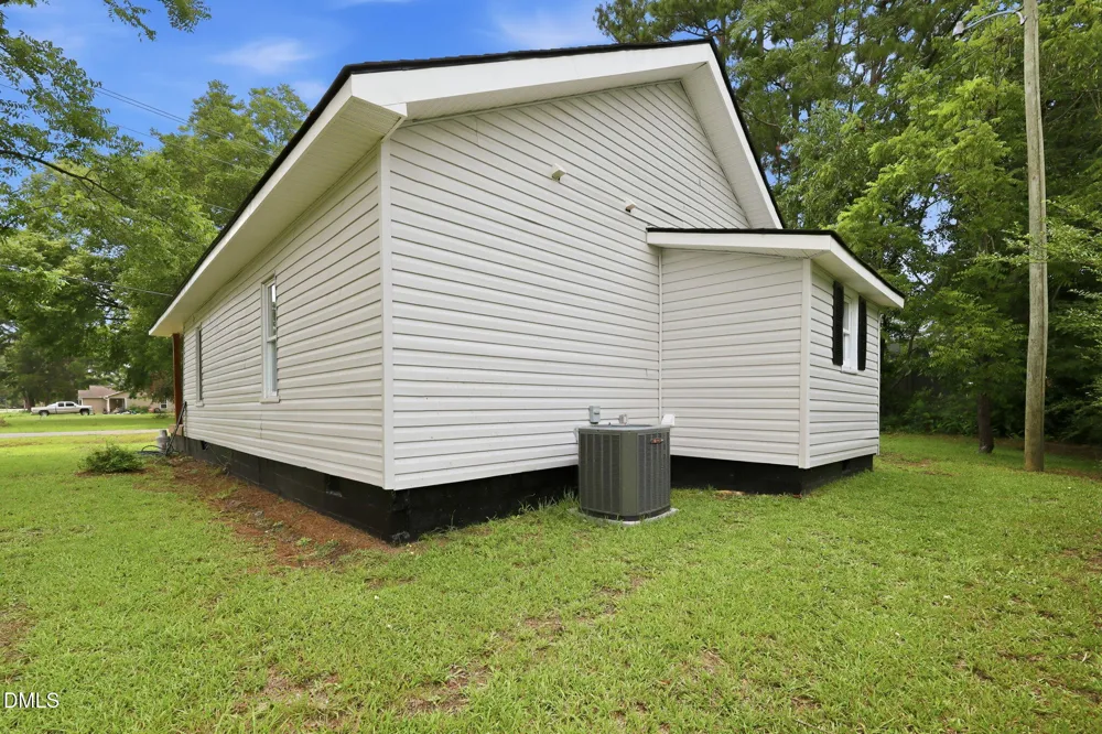 302 W 1st Street Princeton, NC 27569