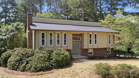 6220 Bramblewood Drive