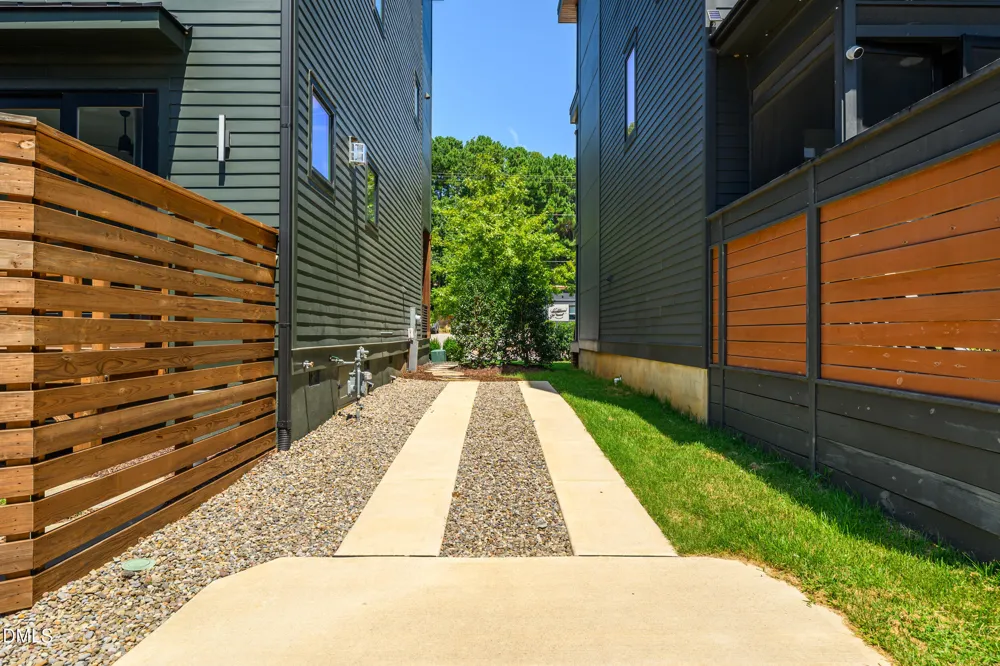 615 Maywood Avenue Raleigh, NC 27603