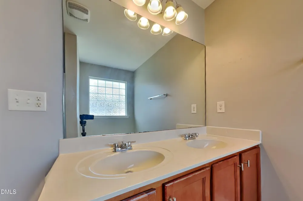 514 Kerriann Lane Clayton, NC 27520