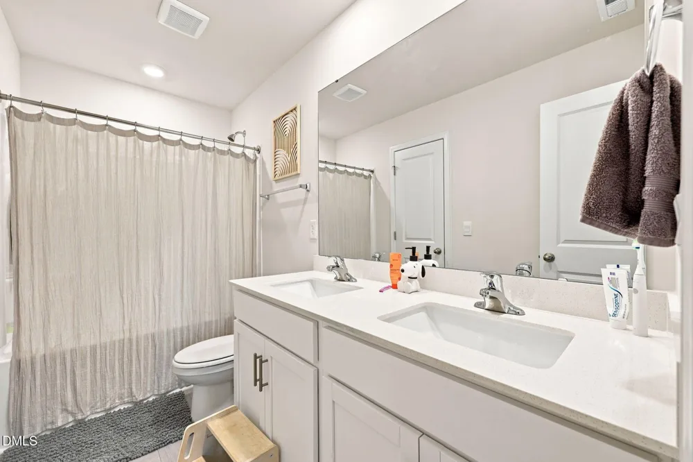 2570 Summersby Drive Mebane, NC 27302