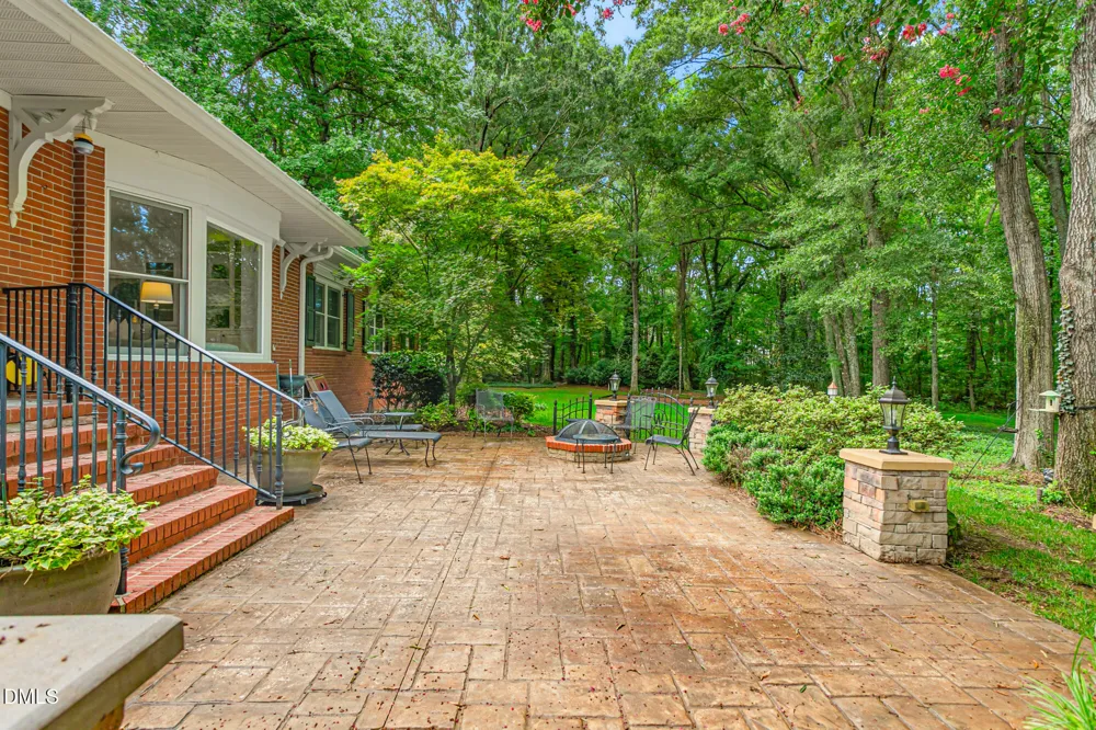 3036 Fairway Drive Burlington, NC 27215