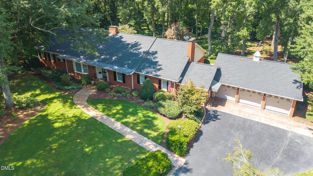 3036 Fairway Drive Burlington, NC 27215