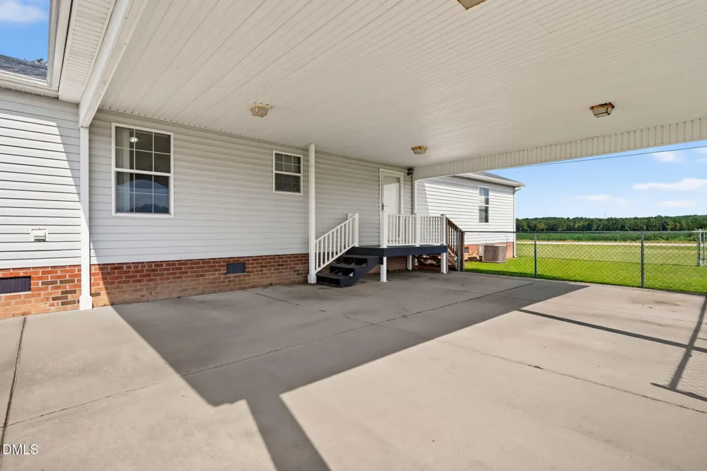 8505 Ransom Lane Kenly, NC 27542