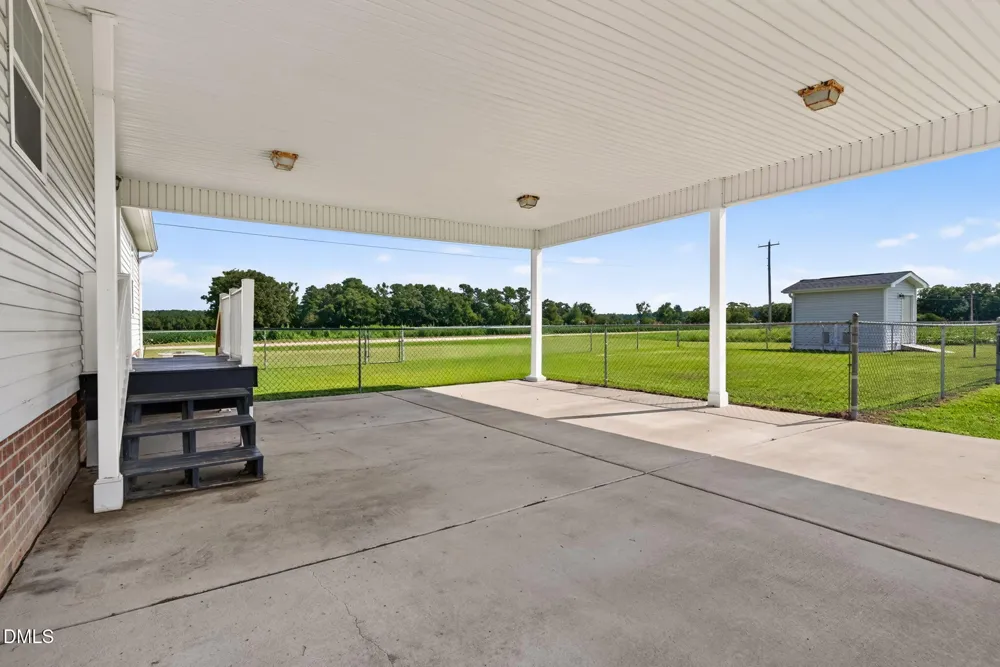 8505 Ransom Lane Kenly, NC 27542