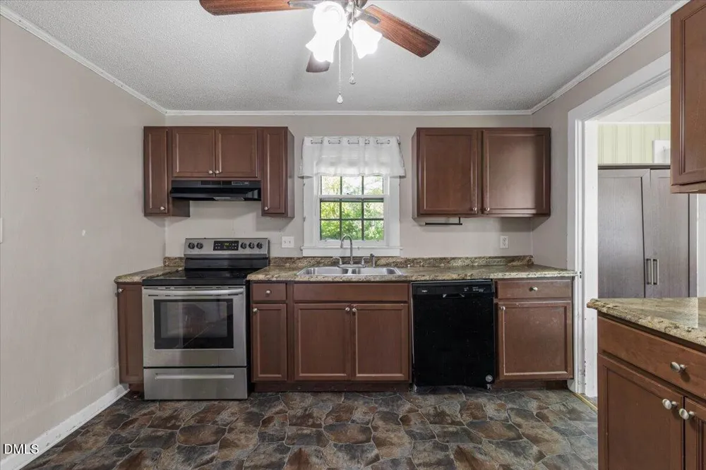 700 Webb Street Selma, NC 27576