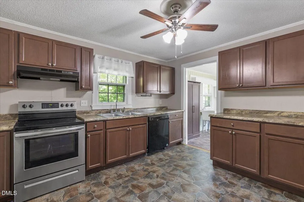 700 Webb Street Selma, NC 27576