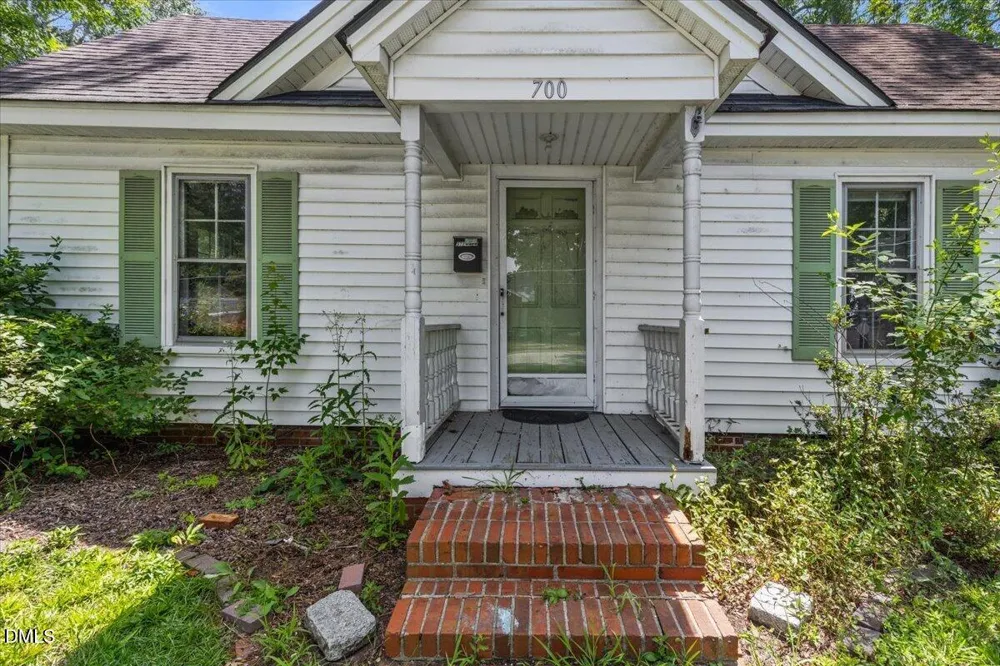 700 Webb Street Selma, NC 27576