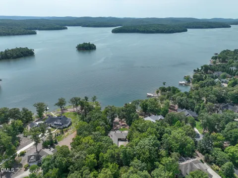 137 Windy Hill Cove