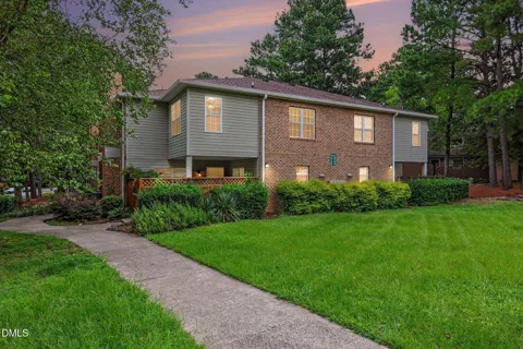 434 Summerwalk Circle
