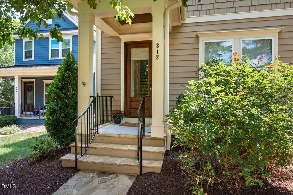 312 Della Street Chapel Hill, NC 27516