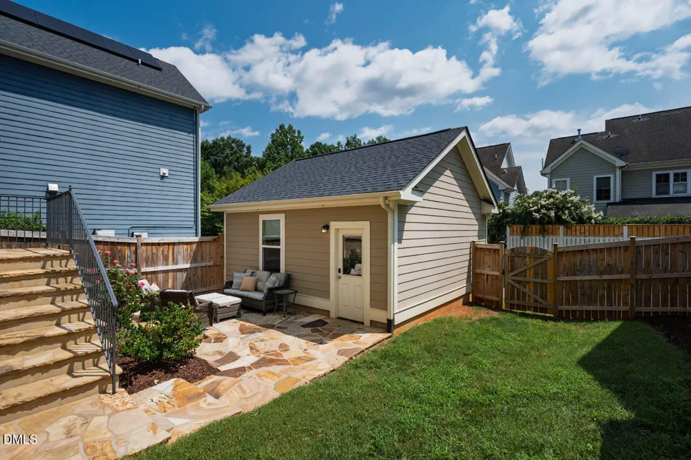 312 Della Street Chapel Hill, NC 27516