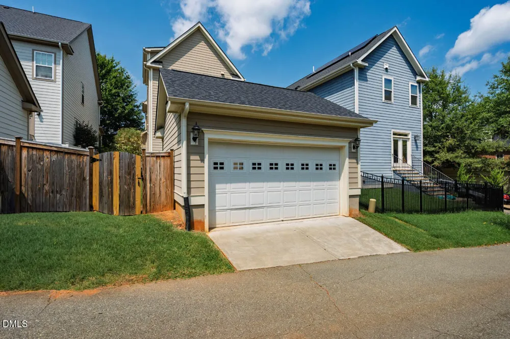 312 Della Street Chapel Hill, NC 27516