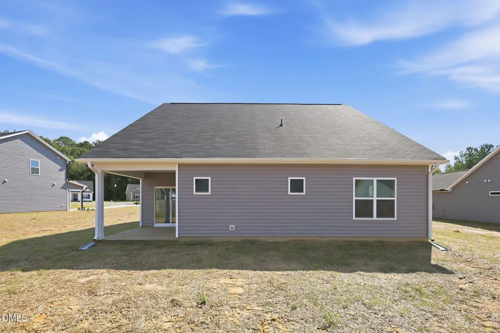 30 Loganberry Avenue Bunnlevel, NC 28323