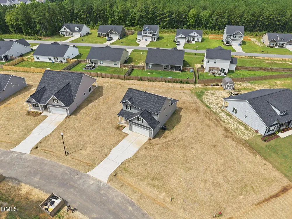 16 Loganberry Avenue Bunnlevel, NC 28323