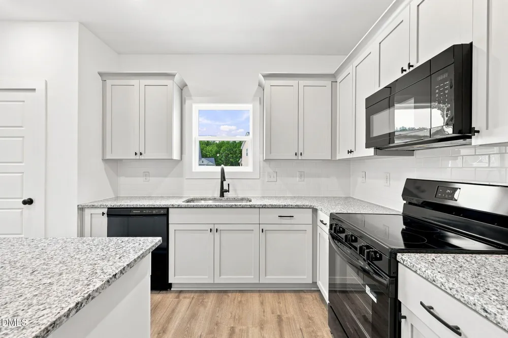 16 Loganberry Avenue Bunnlevel, NC 28323