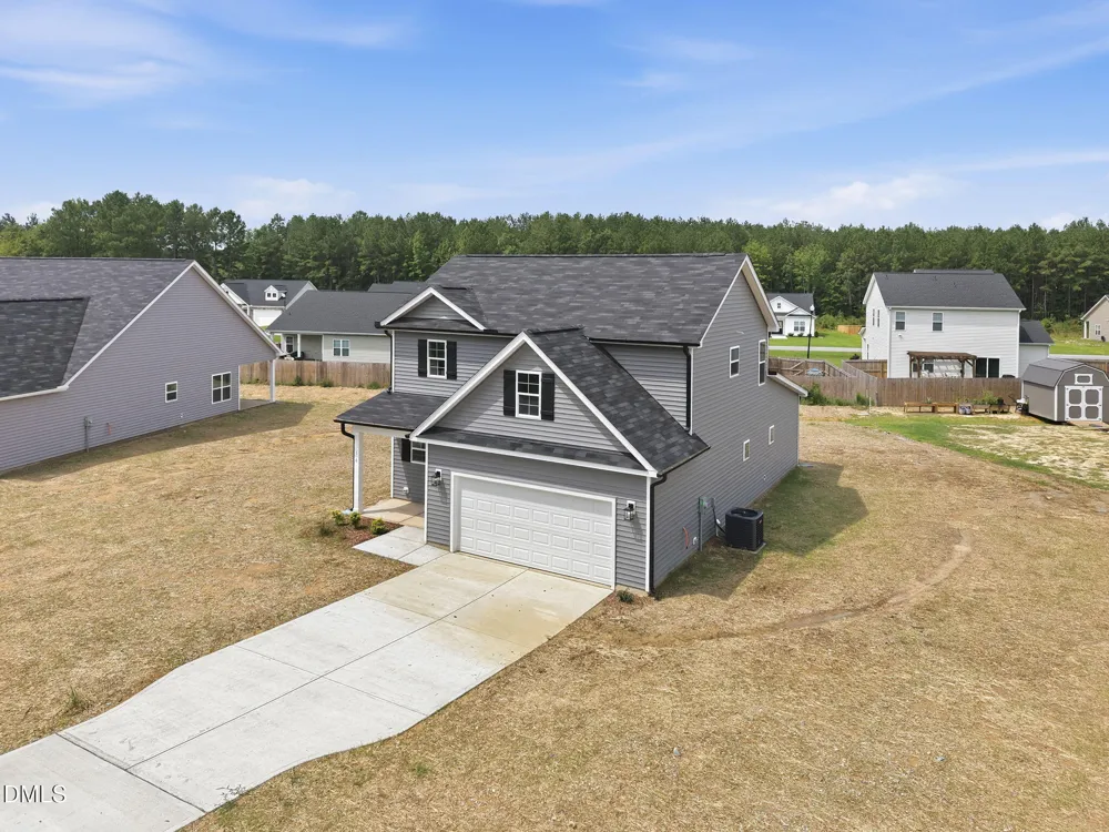 16 Loganberry Avenue Bunnlevel, NC 28323