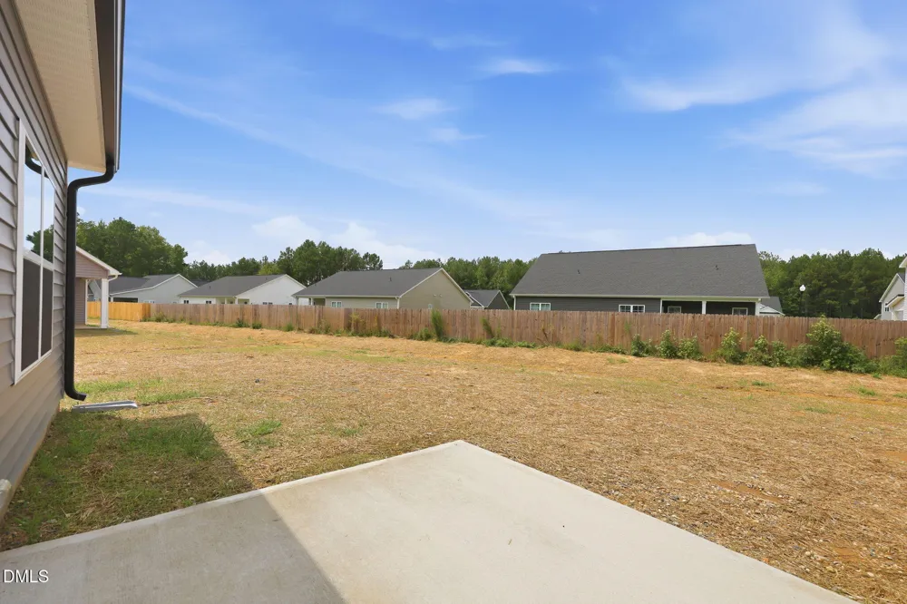 16 Loganberry Avenue Bunnlevel, NC 28323