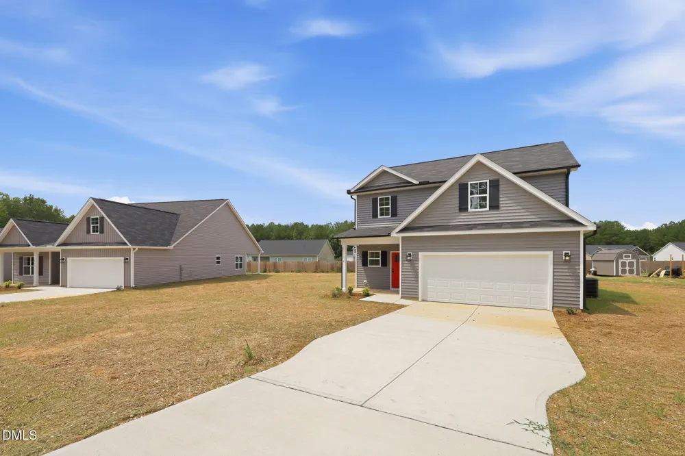 16 Loganberry Avenue Bunnlevel, NC 28323