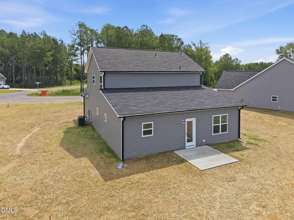 16 Loganberry Avenue Bunnlevel, NC 28323