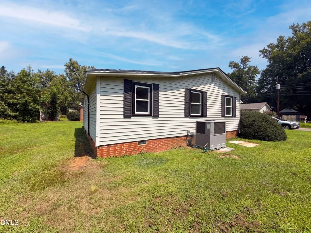 90 Anthony Street Pittsboro, NC 27312