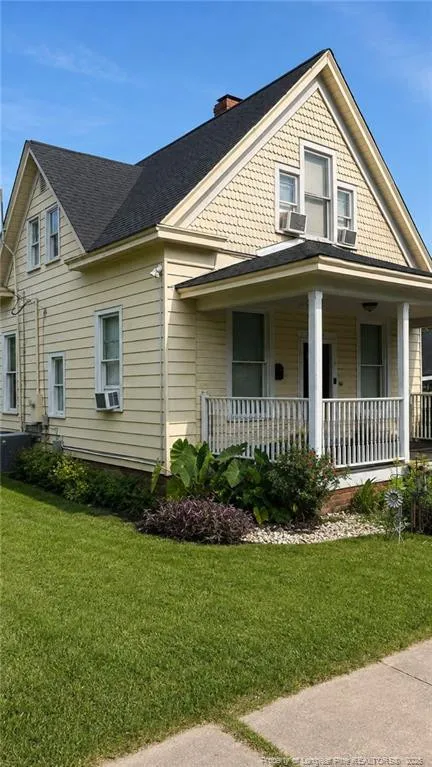 307 E Mitchell Street E
