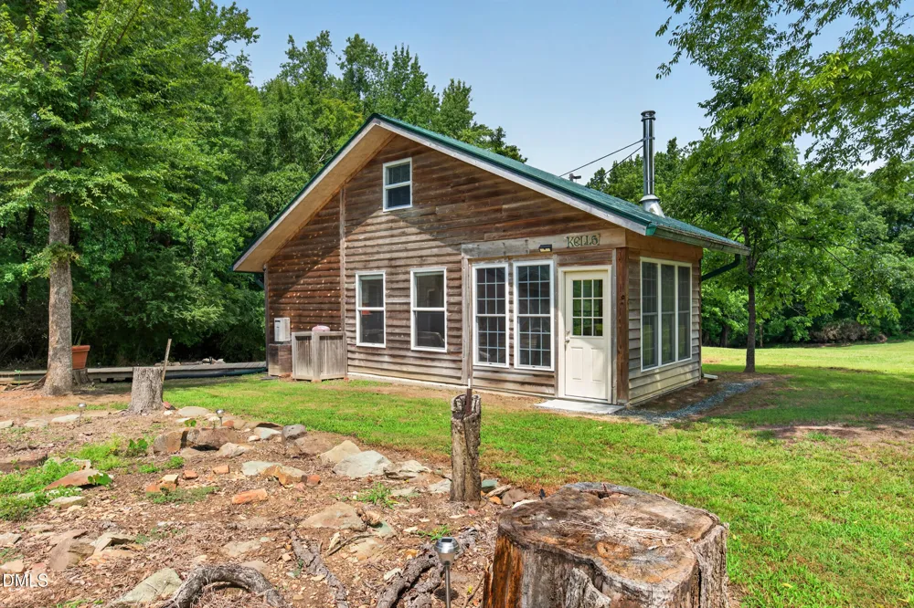 935 Vernie Phillips Road Bear Creek, NC 27207