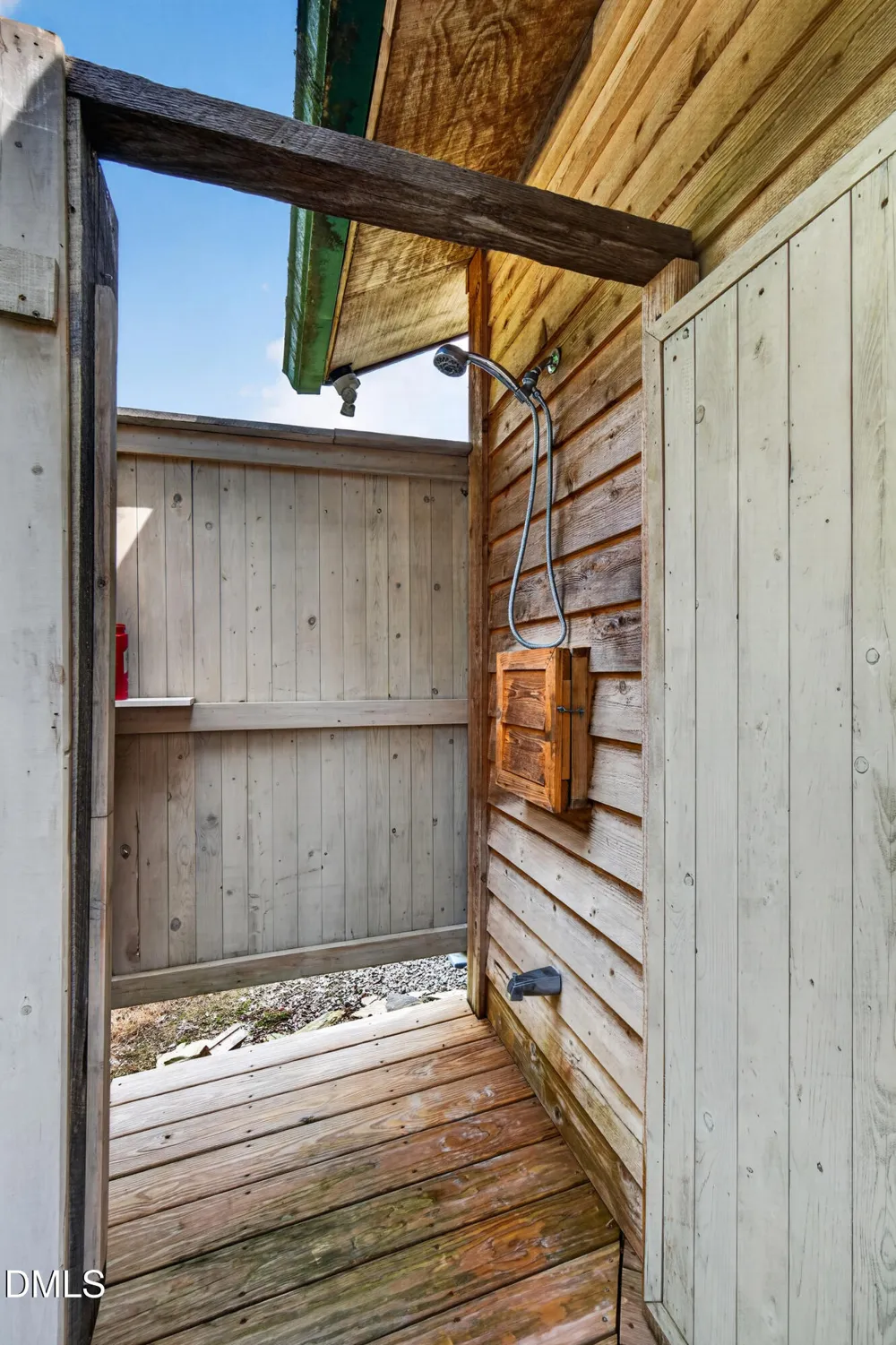 935 Vernie Phillips Road Bear Creek, NC 27207