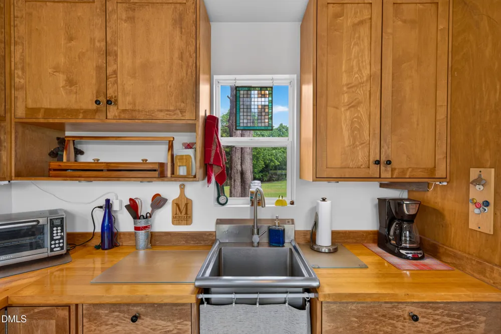 935 Vernie Phillips Road Bear Creek, NC 27207