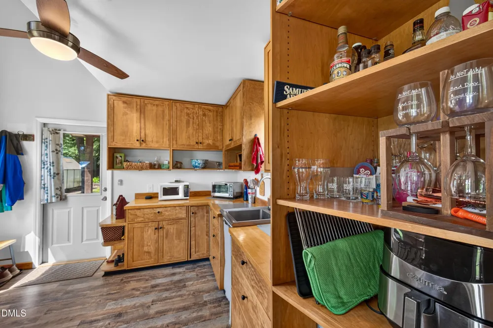935 Vernie Phillips Road Bear Creek, NC 27207