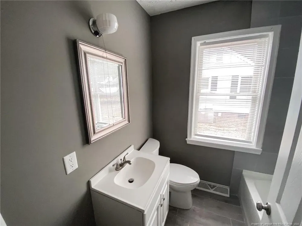 210 E 16th Street #2 Lumberton, NC 28358