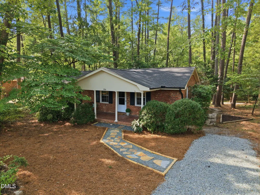 2304 Nelson Highway Chapel Hill, NC 27517