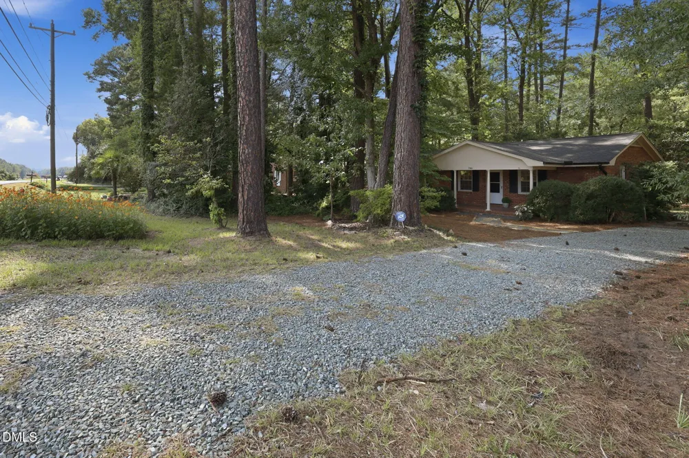 2304 Nelson Highway Chapel Hill, NC 27517