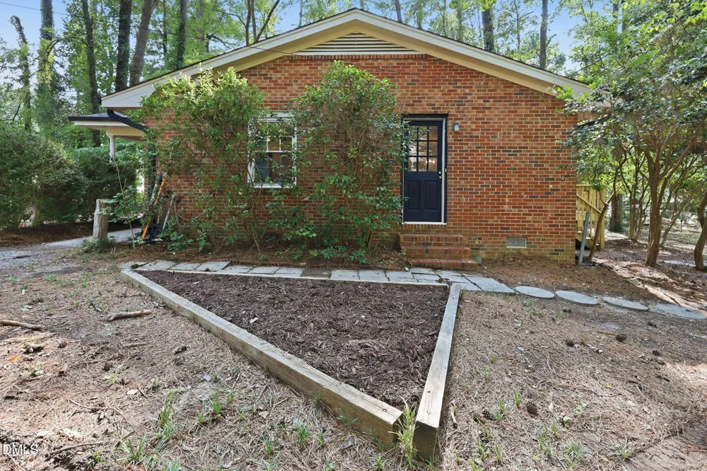 2304 Nelson Highway Chapel Hill, NC 27517